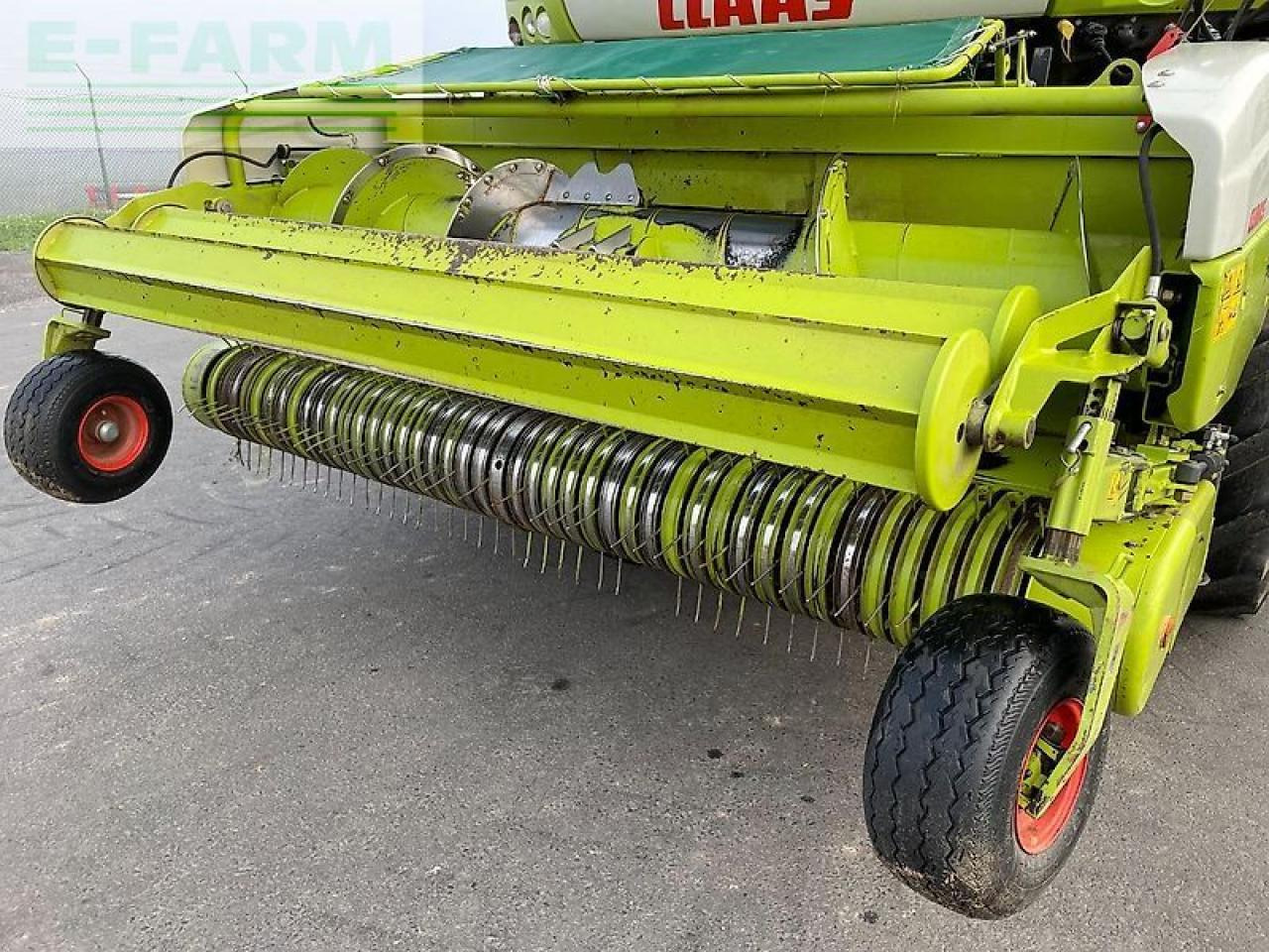 CLAAS jaguar 950 497 allrad mit pick-up - Cosechadora de forraje: foto 4 CLAAS jaguar 950 497 allrad mit pick-up - Cosechadora de forraje: foto 4