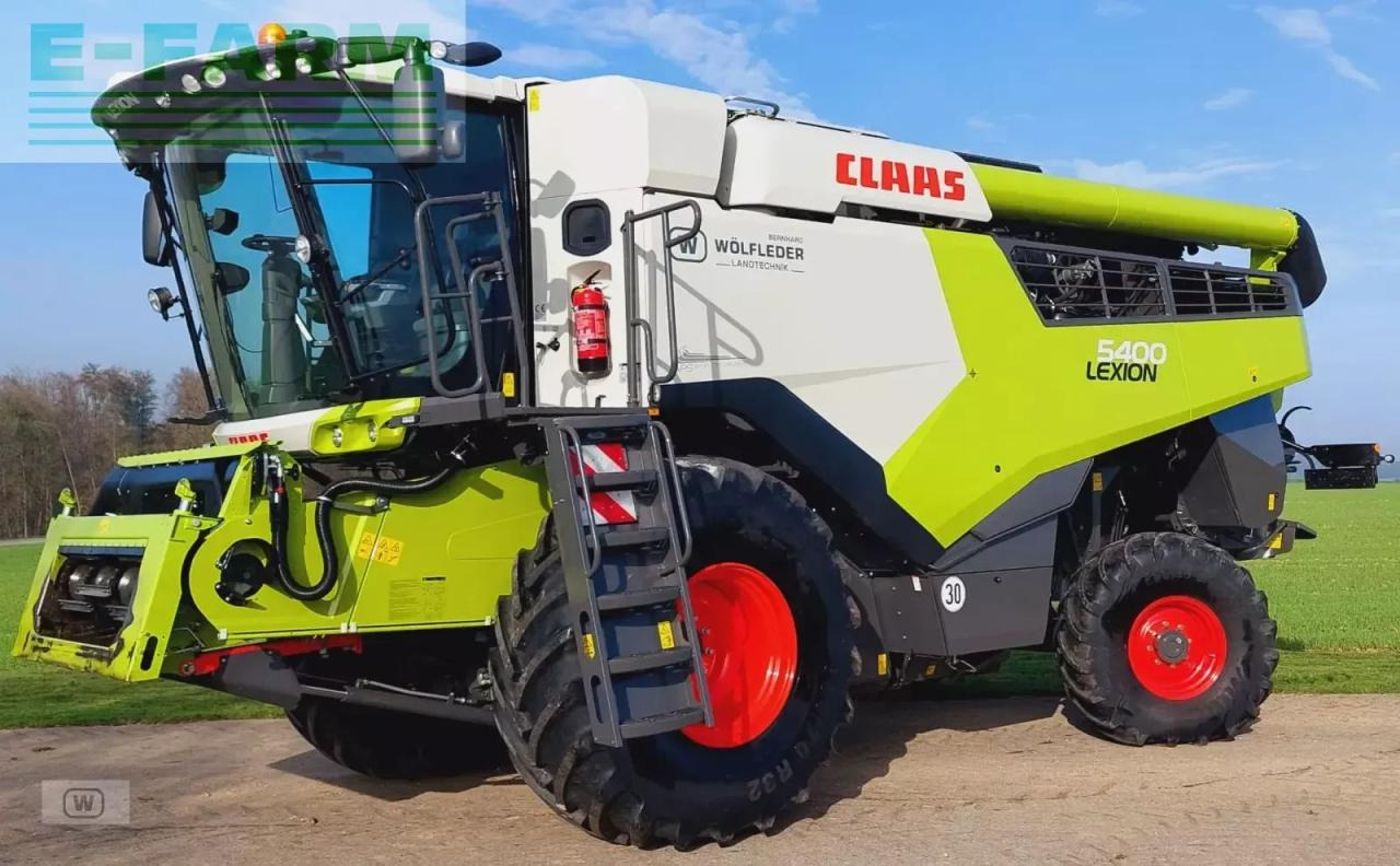 CLAAS lexion 5400 - Cosechadora de granos: foto 1 CLAAS lexion 5400 - Cosechadora de granos: foto 1