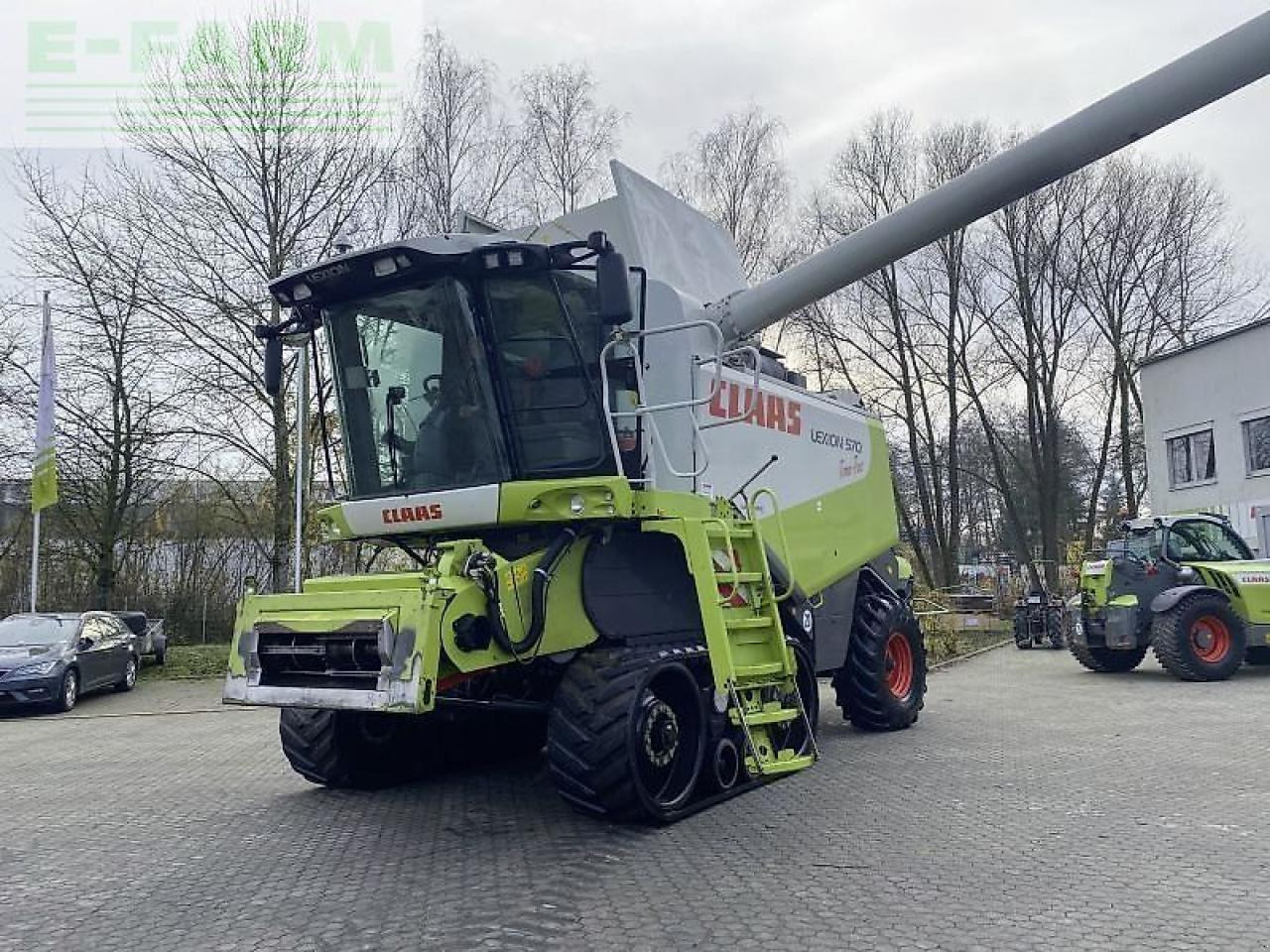 CLAAS lexion 570 tt mit v900+tw - Cosechadora de granos: foto 4 CLAAS lexion 570 tt mit v900+tw - Cosechadora de granos: foto 4