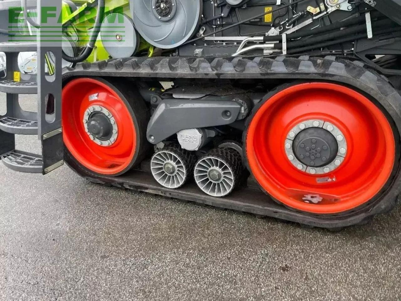 CLAAS lexion 6900 tt - Cosechadora de granos: foto 2 CLAAS lexion 6900 tt - Cosechadora de granos: foto 2