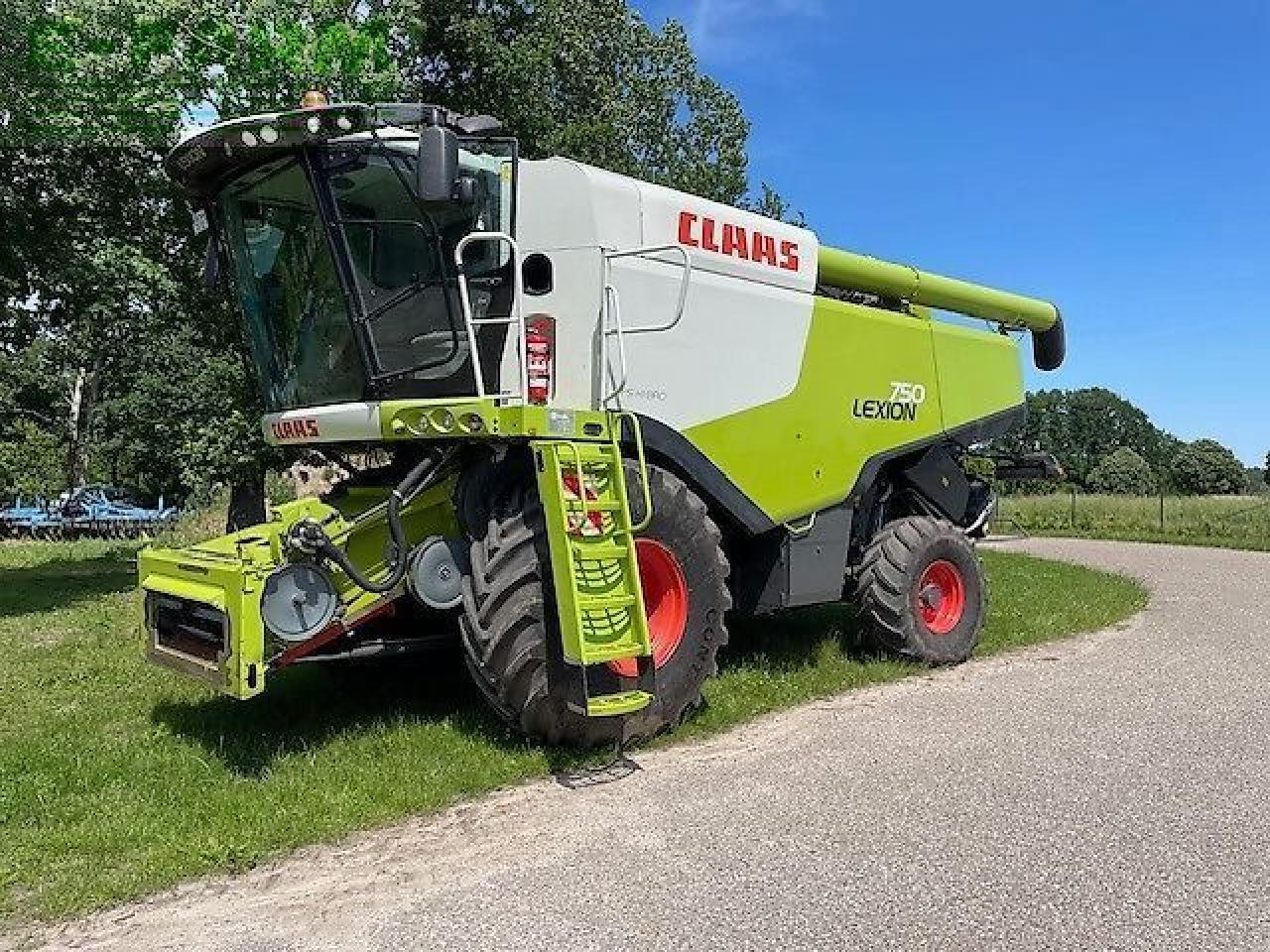 CLAAS lexion 750 mit vario 900 - Cosechadora de granos: foto 1 CLAAS lexion 750 mit vario 900 - Cosechadora de granos: foto 1
