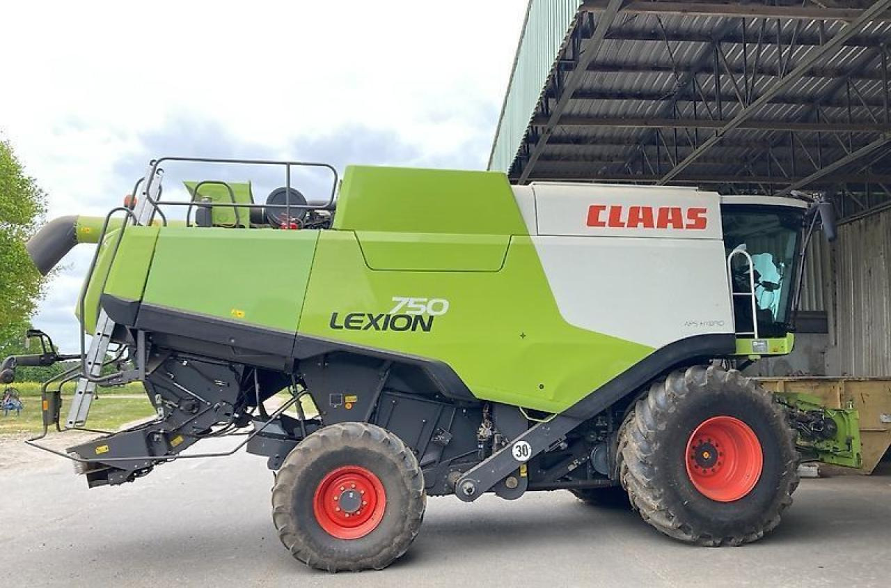 CLAAS lexion 750 mit vario 900 - Cosechadora de granos: foto 2 CLAAS lexion 750 mit vario 900 - Cosechadora de granos: foto 2