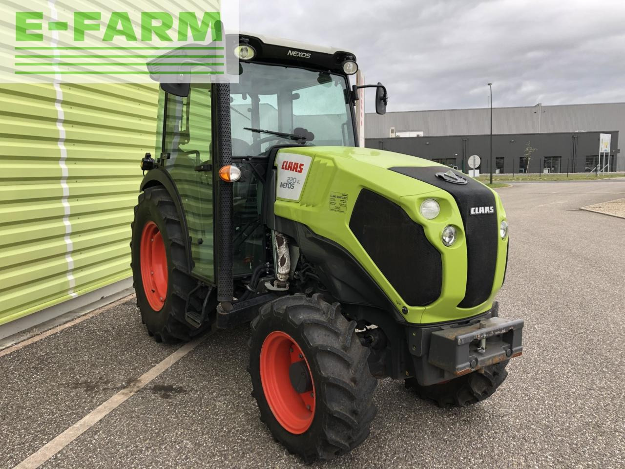 CLAAS nexos 220 vl - Tractor: foto 5 CLAAS nexos 220 vl - Tractor: foto 5