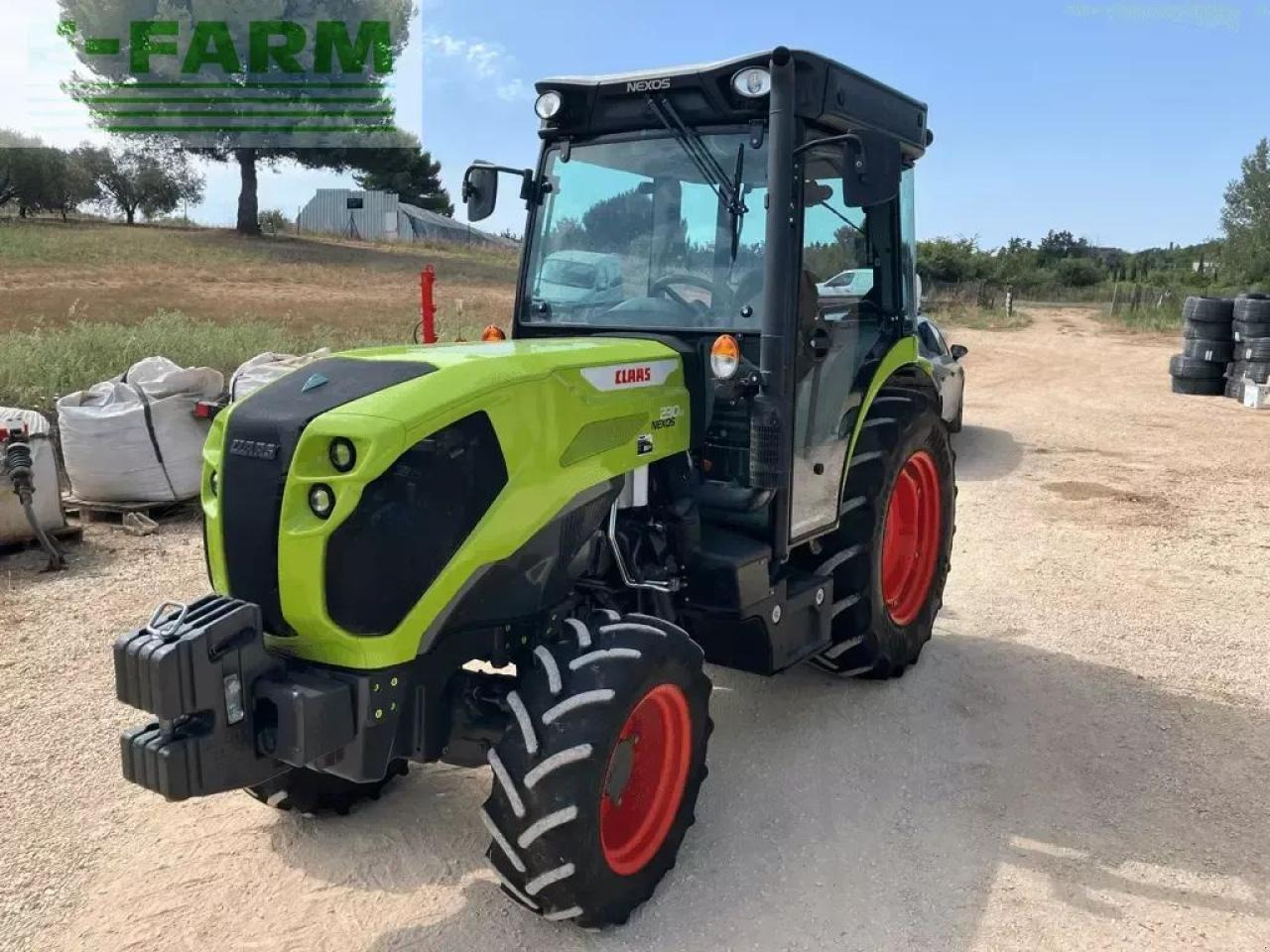 CLAAS nexos 230 m ls+ - Tractor: foto 1 CLAAS nexos 230 m ls+ - Tractor: foto 1