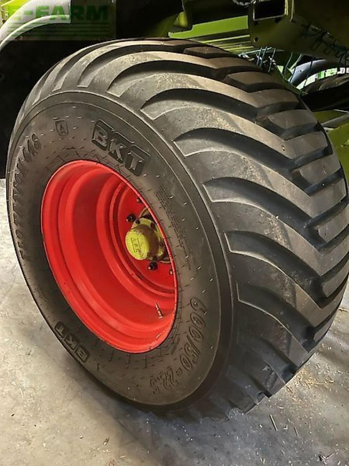 CLAAS quadrant 2200 rc - Empacadora de pacas cuadradas: foto 2 CLAAS quadrant 2200 rc - Empacadora de pacas cuadradas: foto 2