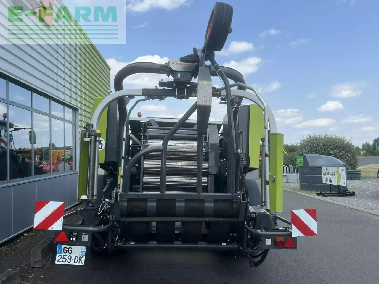 CLAAS rollant 455 rc uniwrap - Empacadora de pacas cuadradas: foto 4 CLAAS rollant 455 rc uniwrap - Empacadora de pacas cuadradas: foto 4