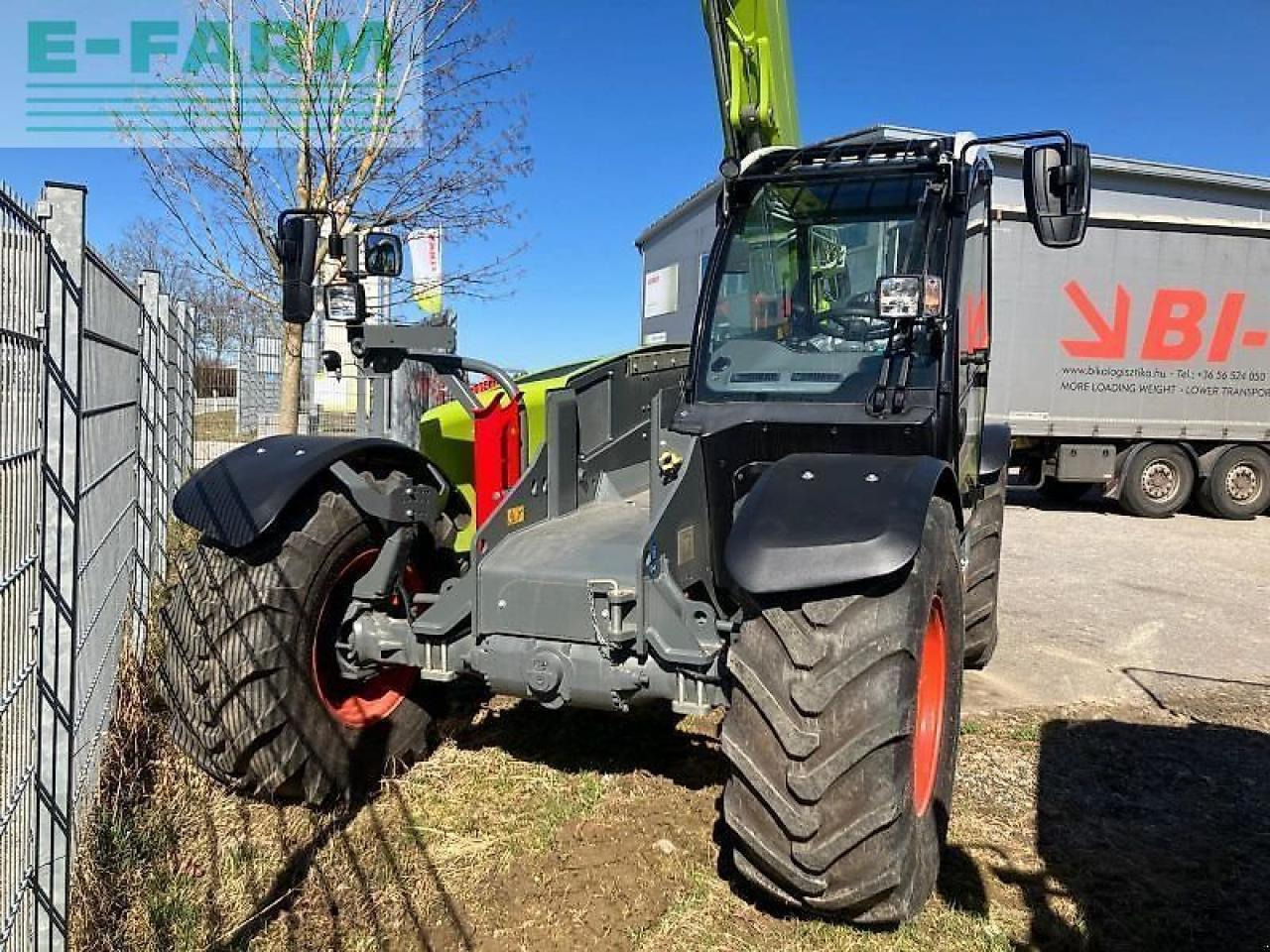 CLAAS scorpion 746 - Manipulador telescópico: foto 2 CLAAS scorpion 746 - Manipulador telescópico: foto 2