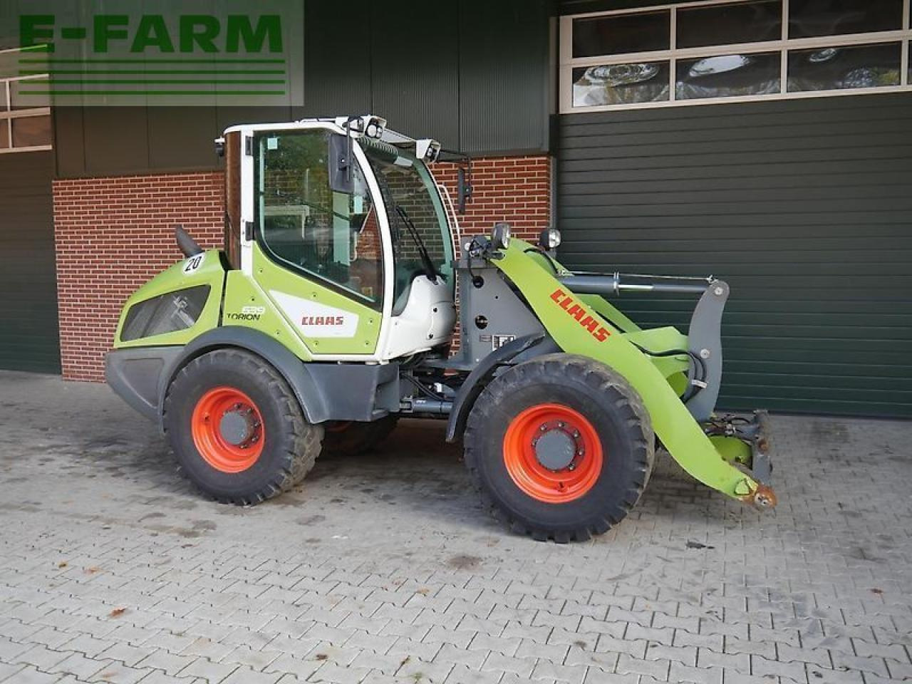 CLAAS torion 639 liebherr l508 - Miniexcavadora: foto 1 CLAAS torion 639 liebherr l508 - Miniexcavadora: foto 1