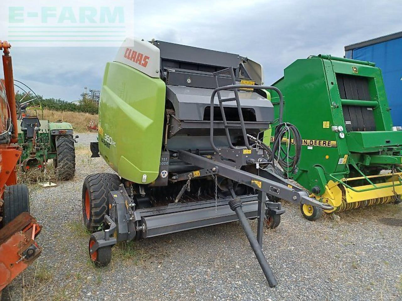 CLAAS variant 360 rc - Empacadora de pacas cuadradas: foto 1 CLAAS variant 360 rc - Empacadora de pacas cuadradas: foto 1