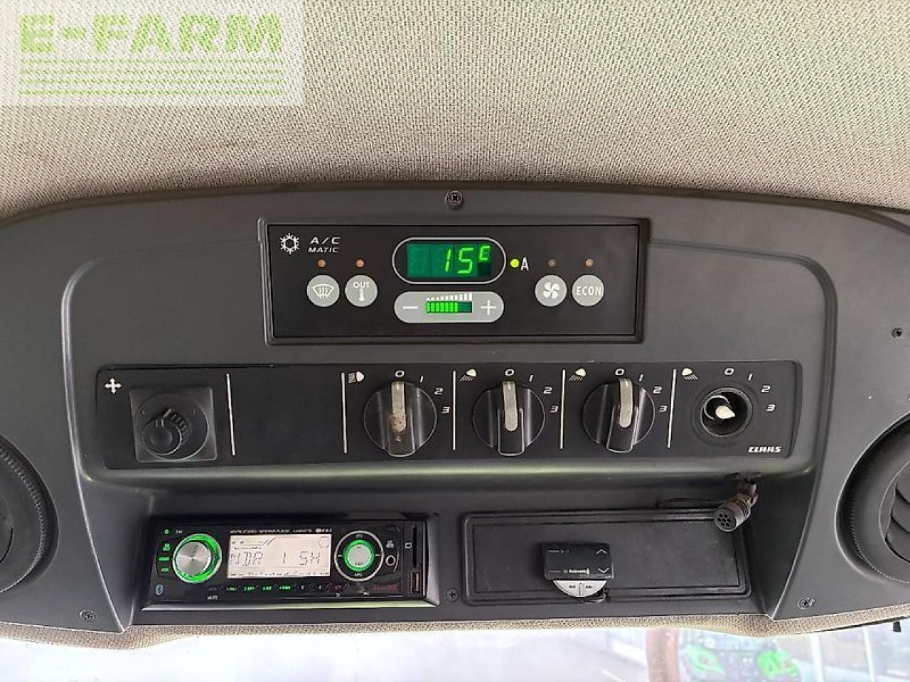 CLAAS xerion 3300 trac TRAC - Tractor: foto 4 CLAAS xerion 3300 trac TRAC - Tractor: foto 4