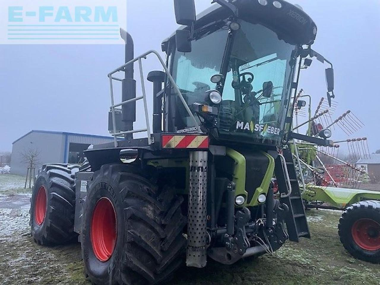 CLAAS xerion 3800 saddle trac SADDLE TRAC - Tractor: foto 1 CLAAS xerion 3800 saddle trac SADDLE TRAC - Tractor: foto 1