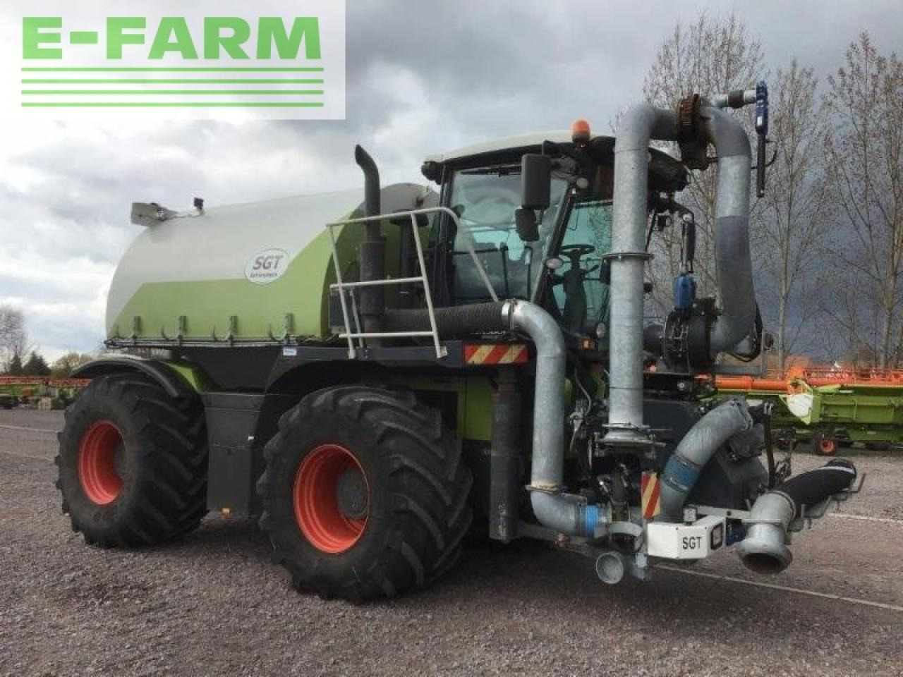 CLAAS xerion 3800 saddle trac SADDLE TRAC - Tractor: foto 3 CLAAS xerion 3800 saddle trac SADDLE TRAC - Tractor: foto 3