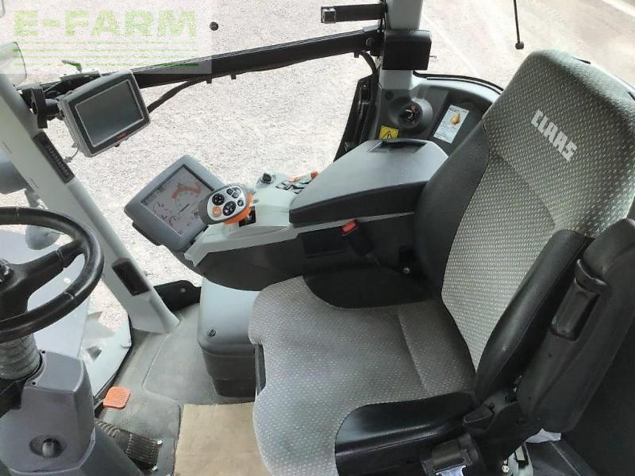 Tractor CLAAS xerion 4000 trac vc TRAC VC: foto 7