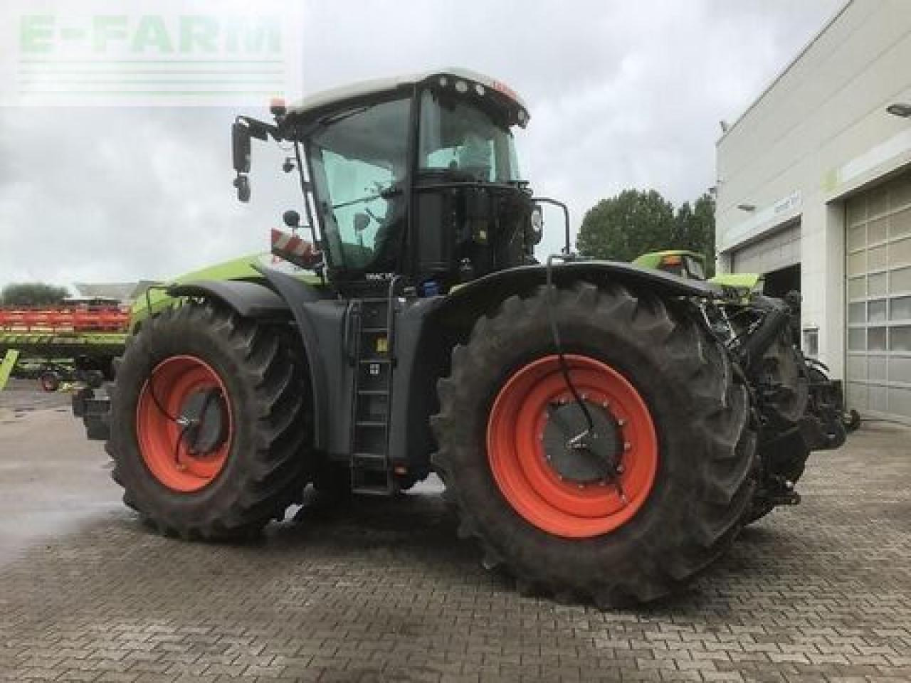 CLAAS xerion 4200 trac vc TRAC VC - Tractor: foto 4 CLAAS xerion 4200 trac vc TRAC VC - Tractor: foto 4