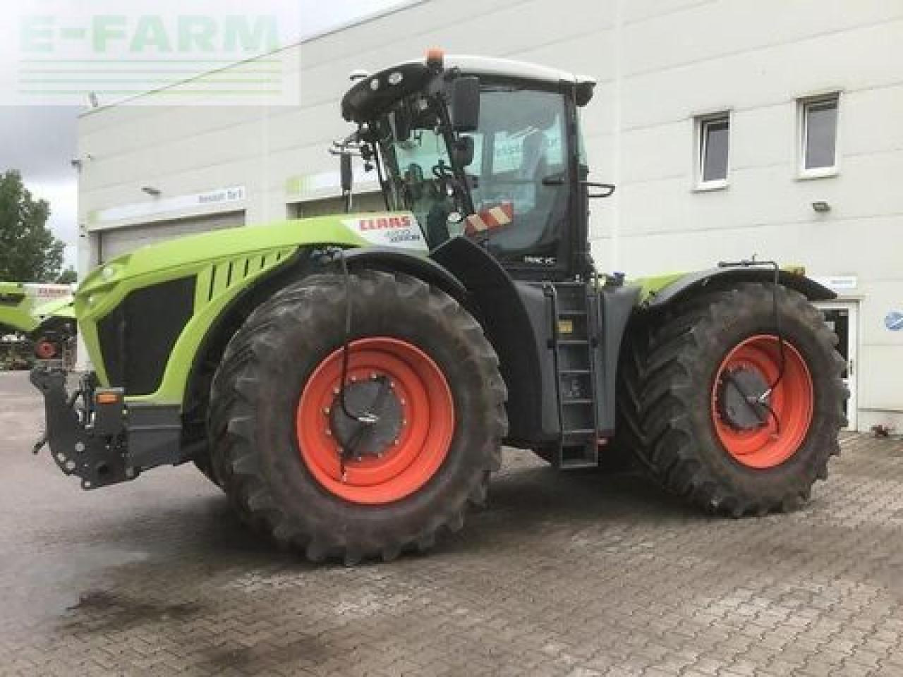 CLAAS xerion 4200 trac vc TRAC VC - Tractor: foto 1 CLAAS xerion 4200 trac vc TRAC VC - Tractor: foto 1