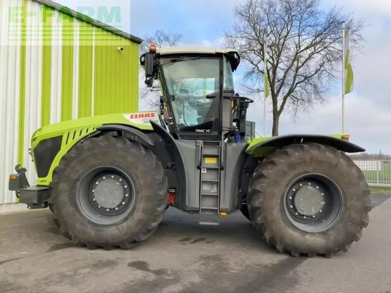 CLAAS xerion 4200 trac vc TRAC VC - Tractor: foto 5 CLAAS xerion 4200 trac vc TRAC VC - Tractor: foto 5