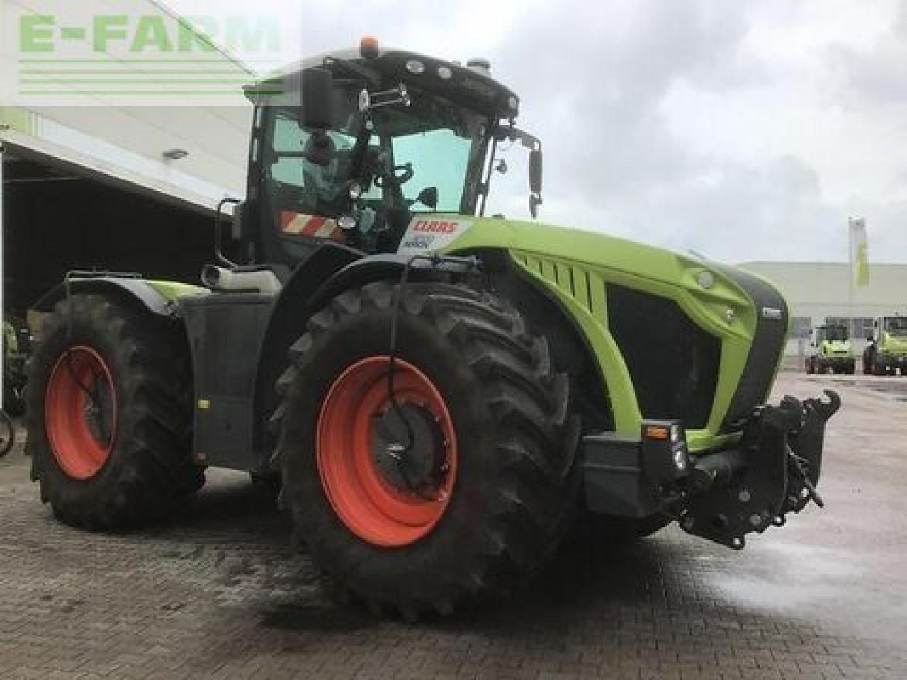 CLAAS xerion 4200 trac vc TRAC VC - Tractor: foto 2 CLAAS xerion 4200 trac vc TRAC VC - Tractor: foto 2