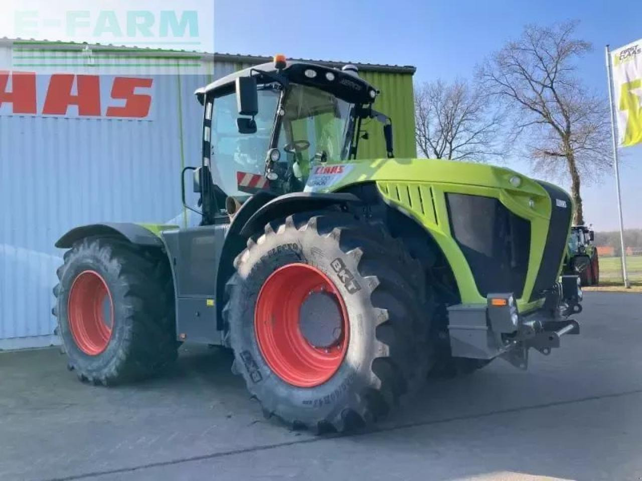 CLAAS xerion 5000 trac vc TRAC VC - Tractor: foto 3 CLAAS xerion 5000 trac vc TRAC VC - Tractor: foto 3