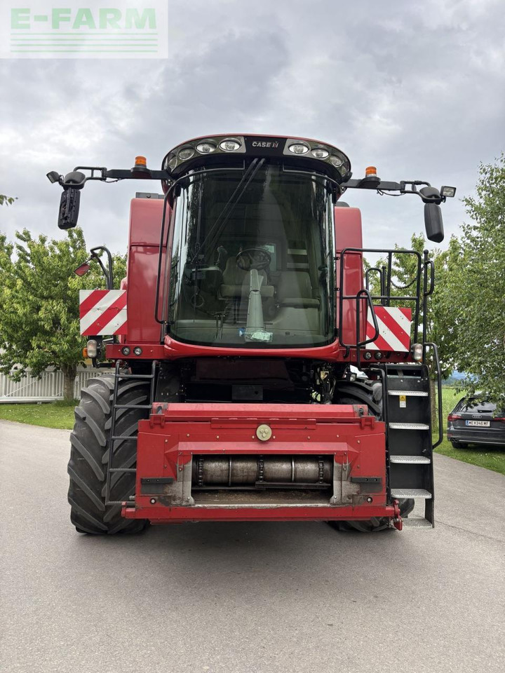 Case-IH axial-flow 6140 - Cosechadora de granos: foto 1 Case-IH axial-flow 6140 - Cosechadora de granos: foto 1