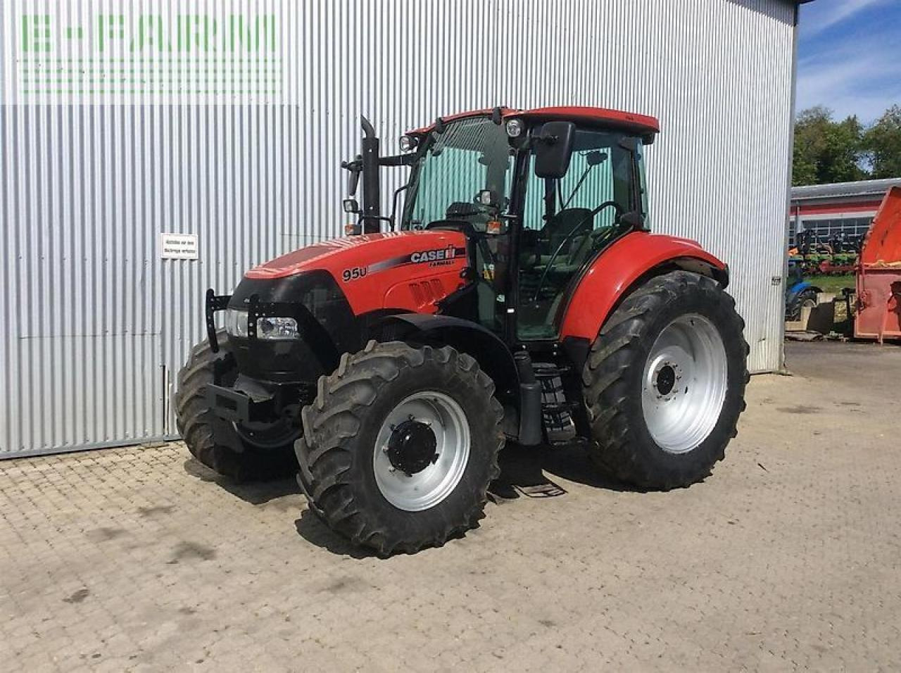 Case-IH farmall 95 u ep - Tractor: foto 2 Case-IH farmall 95 u ep - Tractor: foto 2