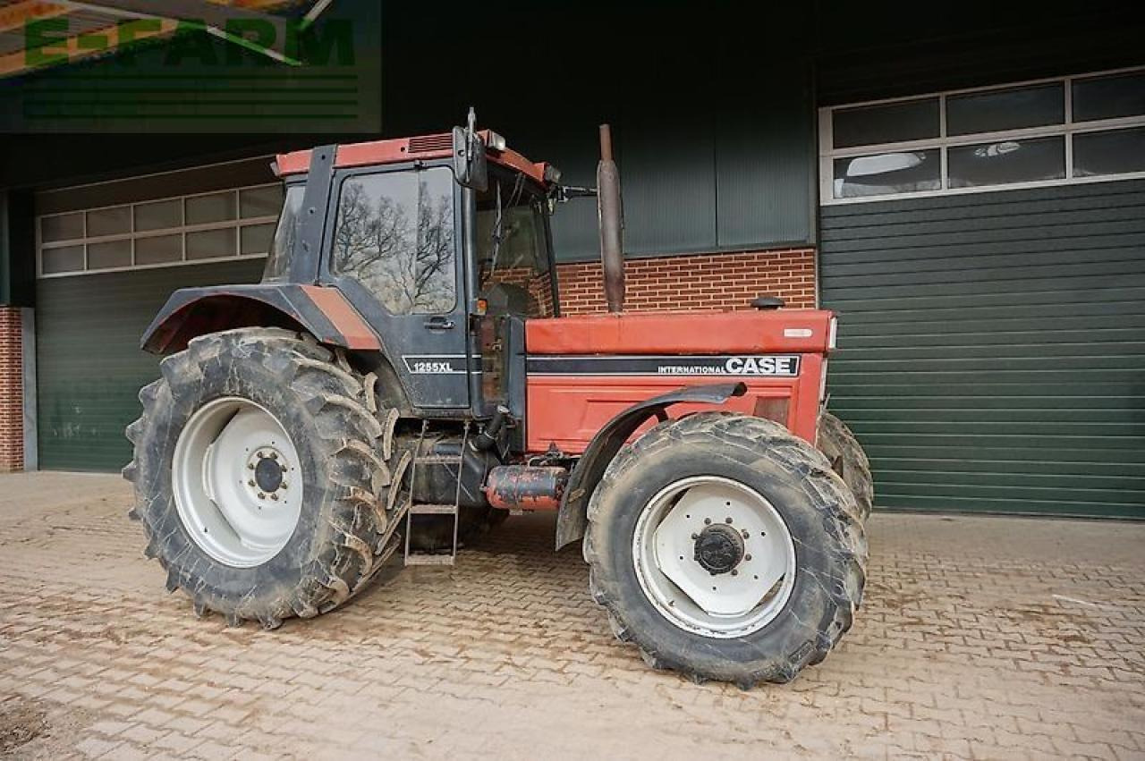 Case-IH ihc 1255 xl - Tractor: foto 1 Case-IH ihc 1255 xl - Tractor: foto 1