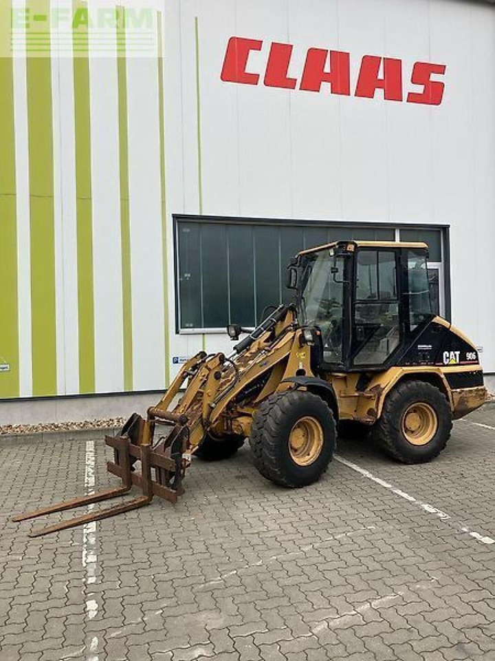 Caterpillar 906 - Miniexcavadora: foto 1 Caterpillar 906 - Miniexcavadora: foto 1
