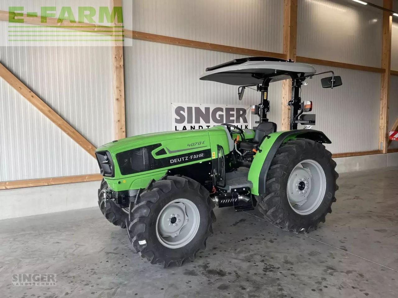 Deutz-Fahr 4070 e - Tractor: foto 3 Deutz-Fahr 4070 e - Tractor: foto 3