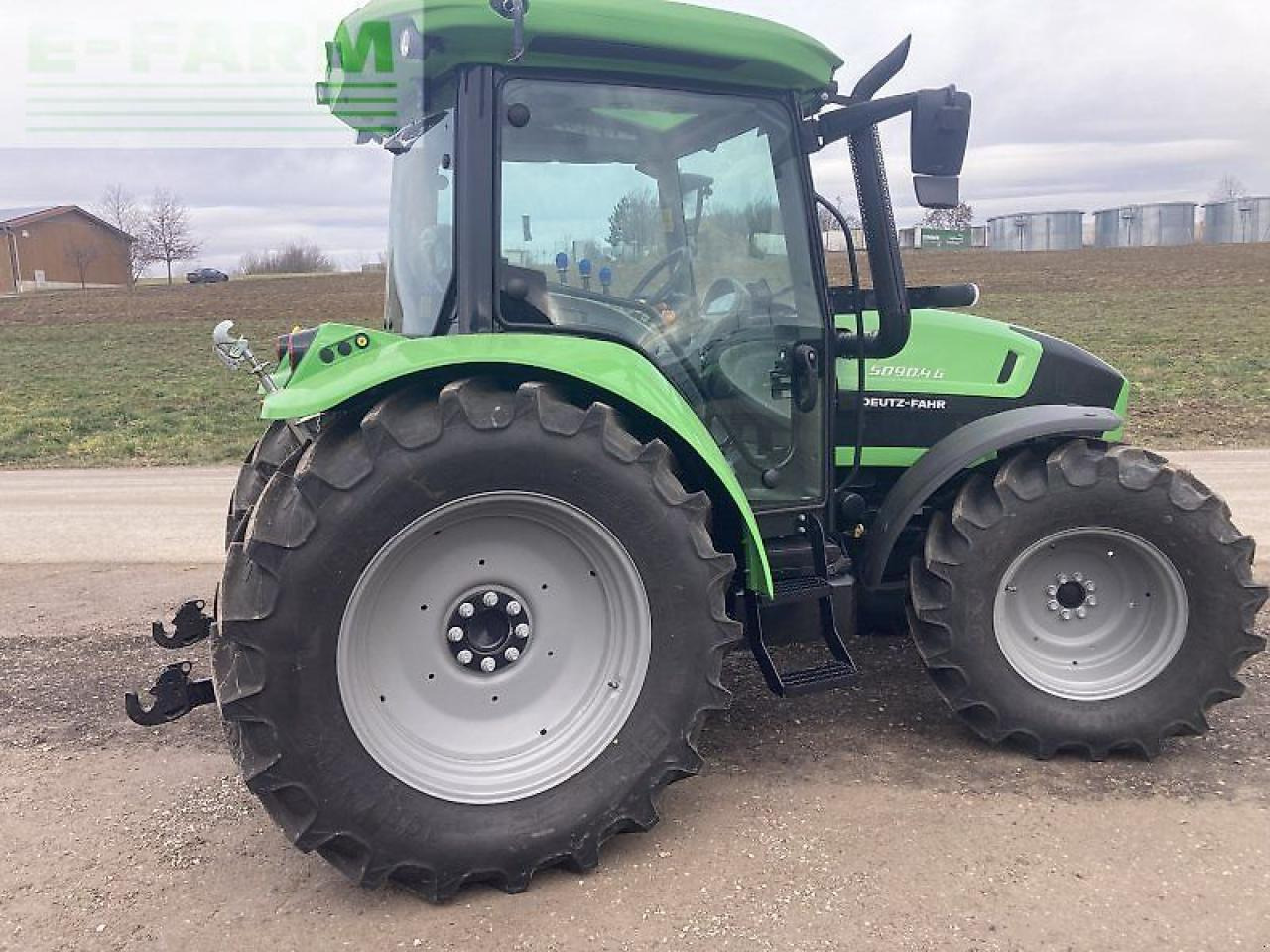 Deutz-Fahr 5090.4 g plus ls - Tractor: foto 3 Deutz-Fahr 5090.4 g plus ls - Tractor: foto 3
