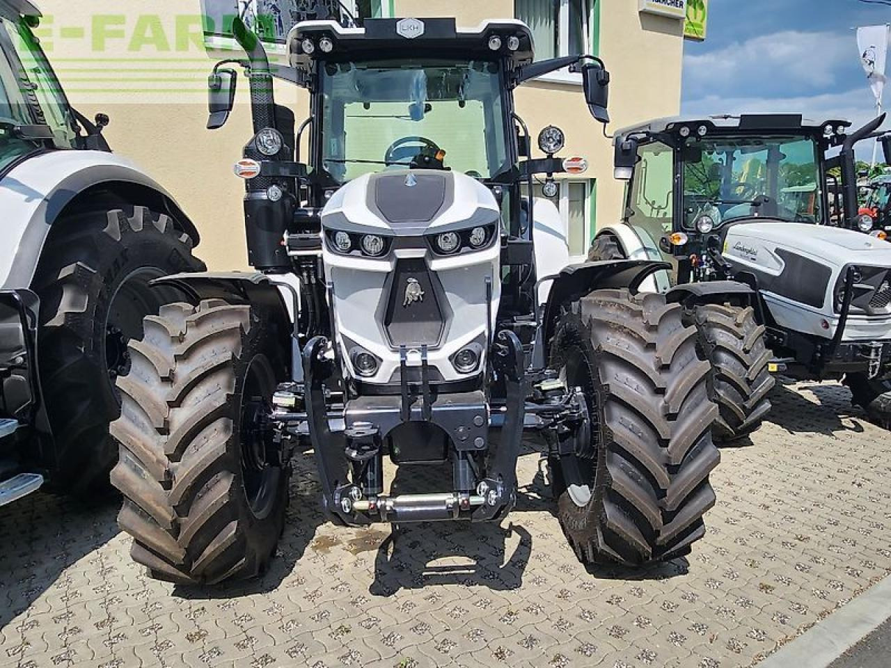 Deutz-Fahr 6125 - Tractor: foto 2 Deutz-Fahr 6125 - Tractor: foto 2