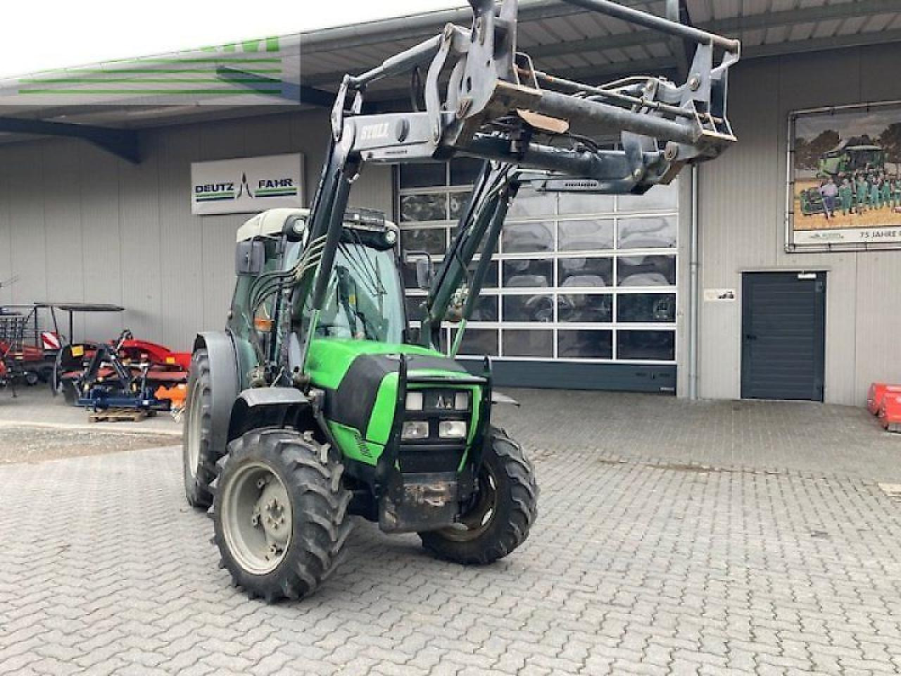 Deutz-Fahr agroplus f 430 gs F - Tractor: foto 2 Deutz-Fahr agroplus f 430 gs F - Tractor: foto 2