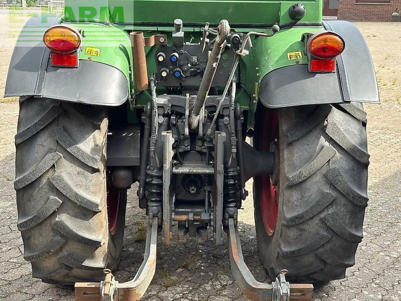Fendt 207 f vario F - Tractor: foto 4 Fendt 207 f vario F - Tractor: foto 4