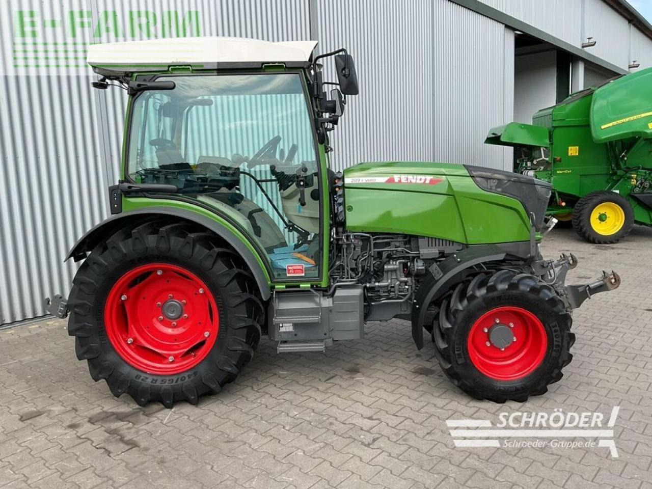 Fendt 209 f vario gen3 power F - Tractor: foto 2 Fendt 209 f vario gen3 power F - Tractor: foto 2