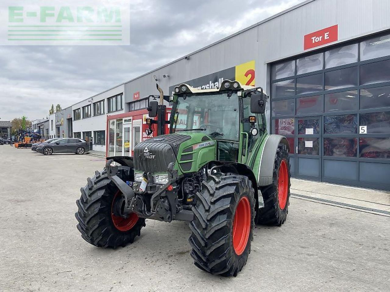 Fendt 211 vario (gen1) - Tractor: foto 1 Fendt 211 vario (gen1) - Tractor: foto 1