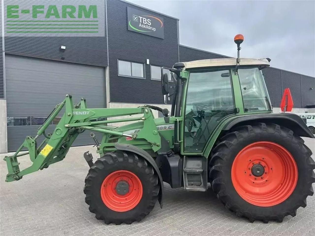 Fendt 309 c med fendt læsser - Tractor: foto 1 Fendt 309 c med fendt læsser - Tractor: foto 1