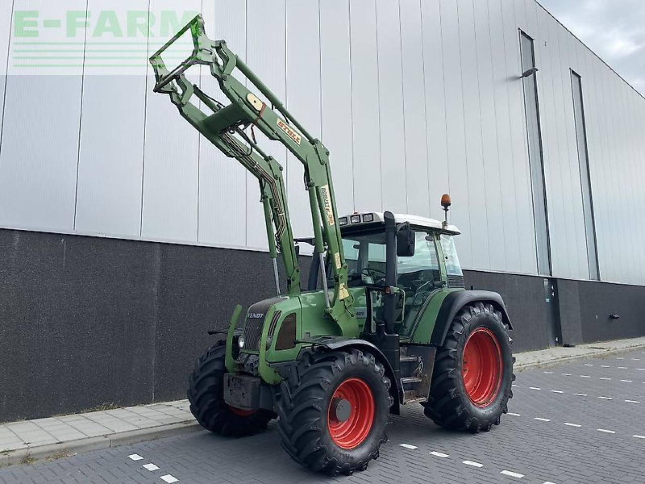Fendt 409 vario met stoll fz 35 voorlader - Tractor: foto 1 Fendt 409 vario met stoll fz 35 voorlader - Tractor: foto 1