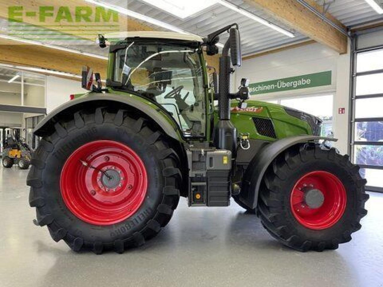 Fendt 724 gen7 profi plus setting2 - Tractor: foto 2 Fendt 724 gen7 profi plus setting2 - Tractor: foto 2