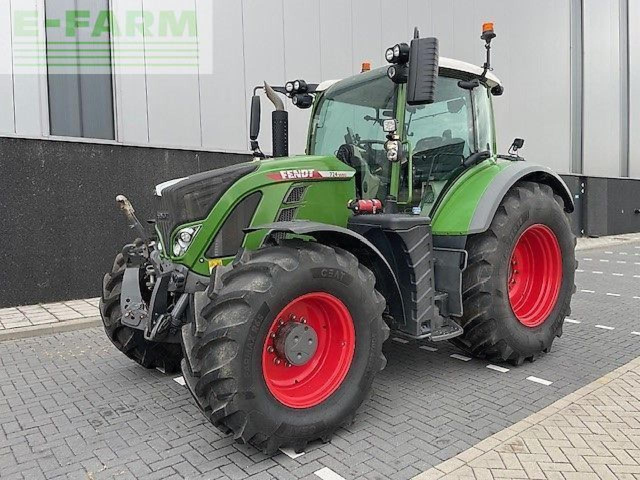 Fendt 724 profi+ gen6 - Tractor: foto 1 Fendt 724 profi+ gen6 - Tractor: foto 1