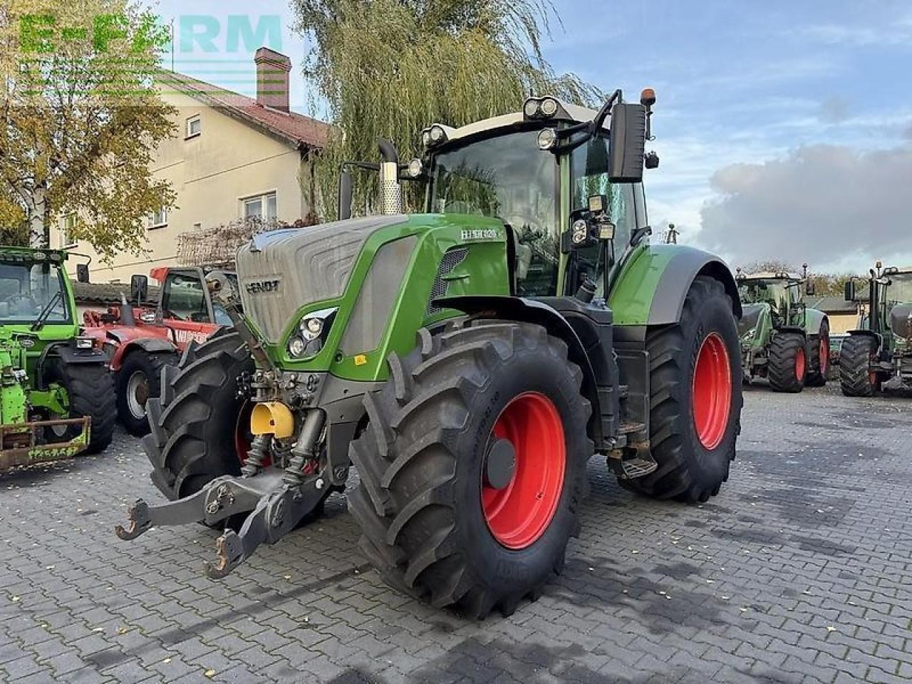 Fendt 828 vario profi+ plus nature green / wom / gps navi rtk trimble / tms - Tractor: foto 1 Fendt 828 vario profi+ plus nature green / wom / gps navi rtk trimble / tms - Tractor: foto 1