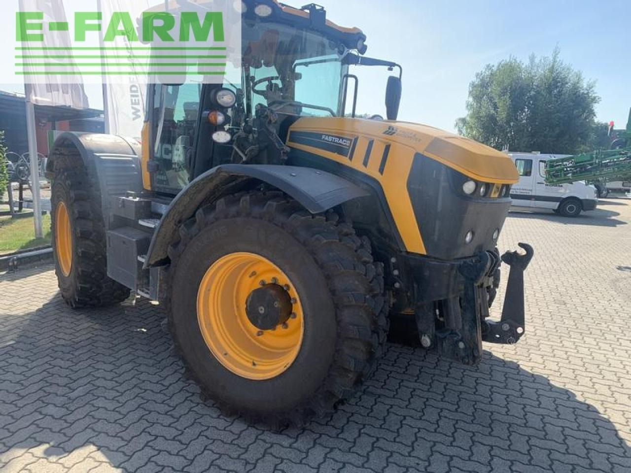 JCB 4220 fasttrac mit jd-autotrac vorbereitung + stoll - Tractor: foto 3 JCB 4220 fasttrac mit jd-autotrac vorbereitung + stoll - Tractor: foto 3
