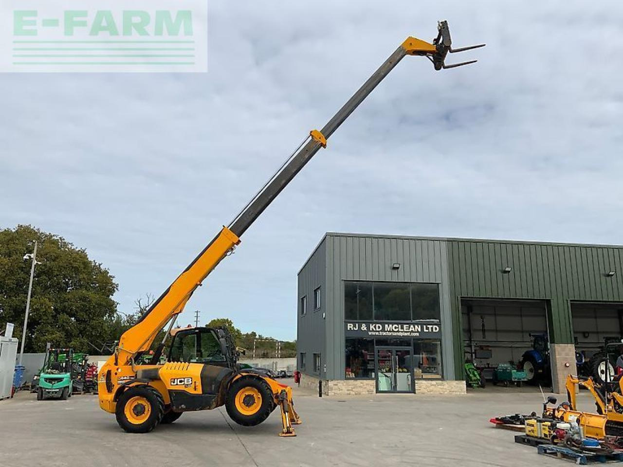 JCB 540-140 hi viz telehandler (st24049) - Manipulador telescópico: foto 1 JCB 540-140 hi viz telehandler (st24049) - Manipulador telescópico: foto 1