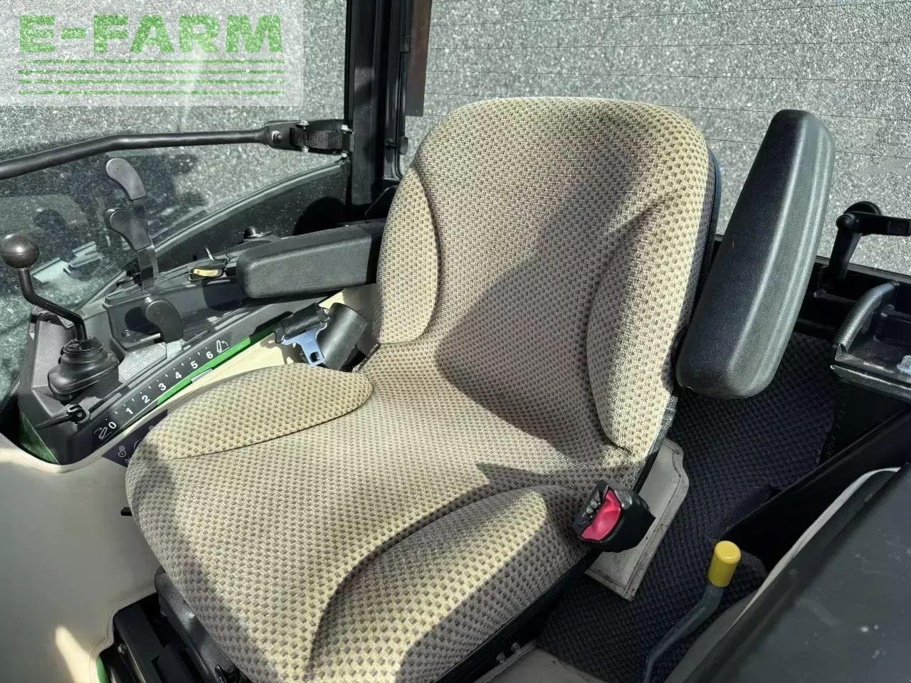 John Deere 2038r - Tractor: foto 4 John Deere 2038r - Tractor: foto 4