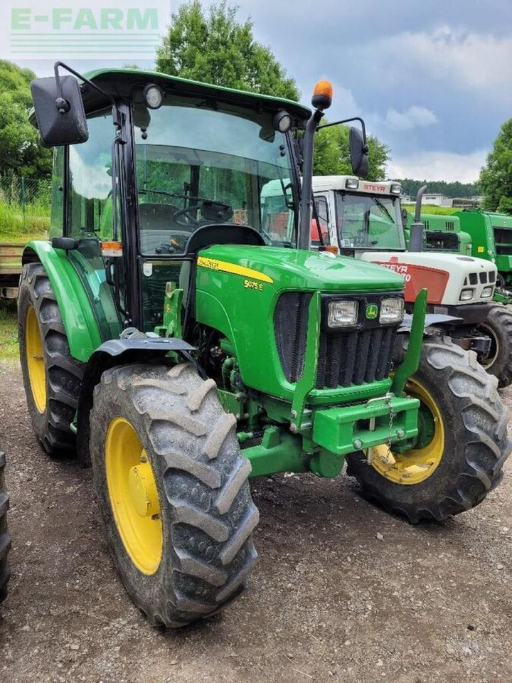 John Deere 5075 e - Tractor: foto 2 John Deere 5075 e - Tractor: foto 2