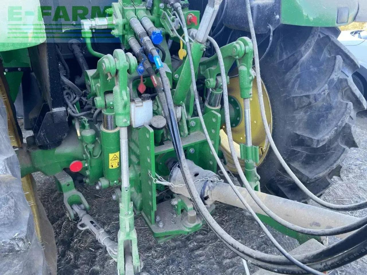 John Deere 5075m - Tractor: foto 5 John Deere 5075m - Tractor: foto 5