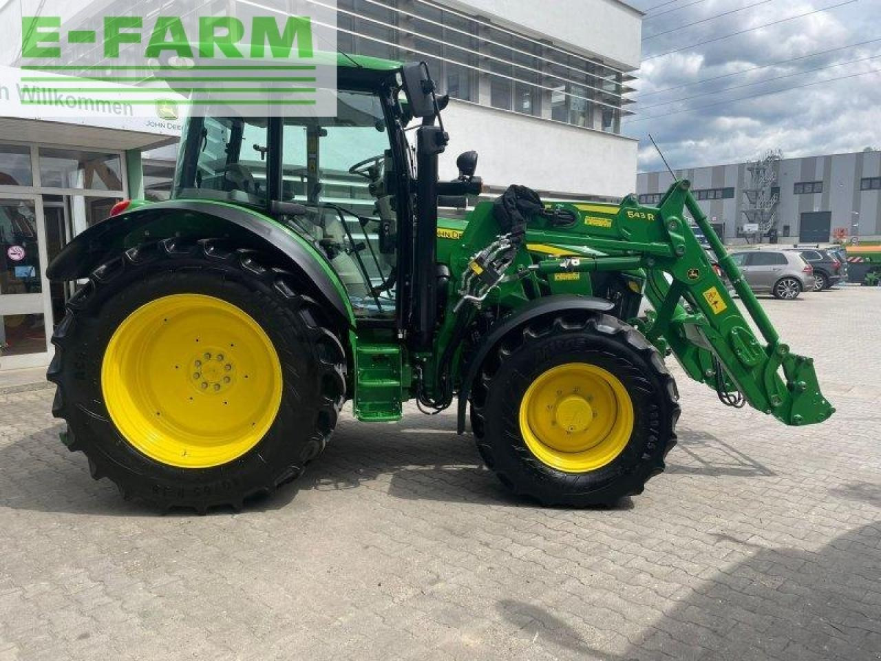 John Deere 5125r 5125 r - Tractor: foto 4 John Deere 5125r 5125 r - Tractor: foto 4