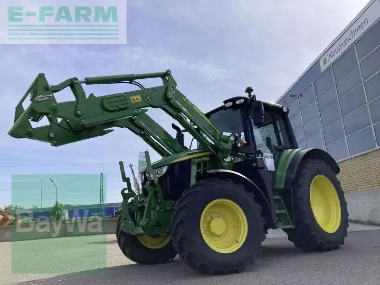 John Deere 6090 m - Tractor: foto 1 John Deere 6090 m - Tractor: foto 1