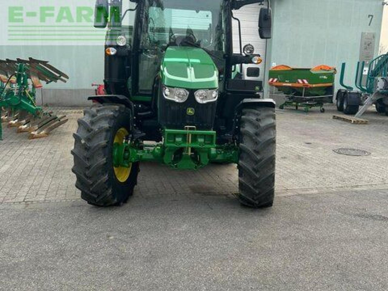 John Deere 6090m - Tractor: foto 2 John Deere 6090m - Tractor: foto 2