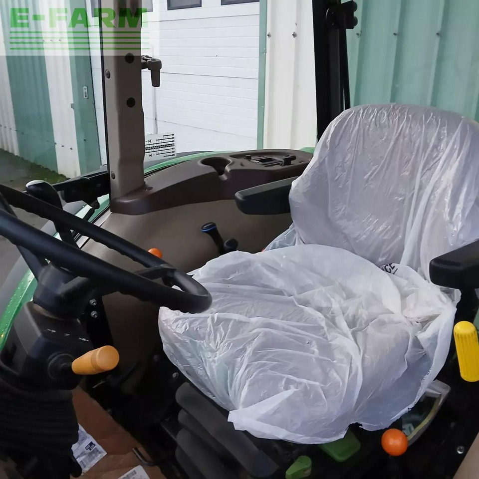 Tractor John Deere 6100d: foto 7 Tractor John Deere 6100d: foto 7