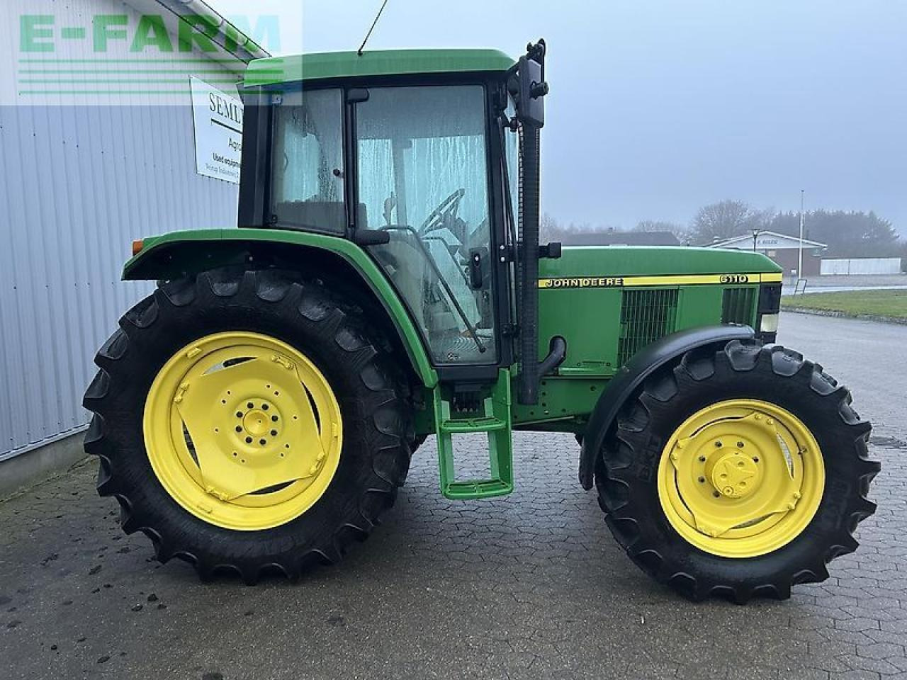 Tractor John Deere 6110: foto 11
