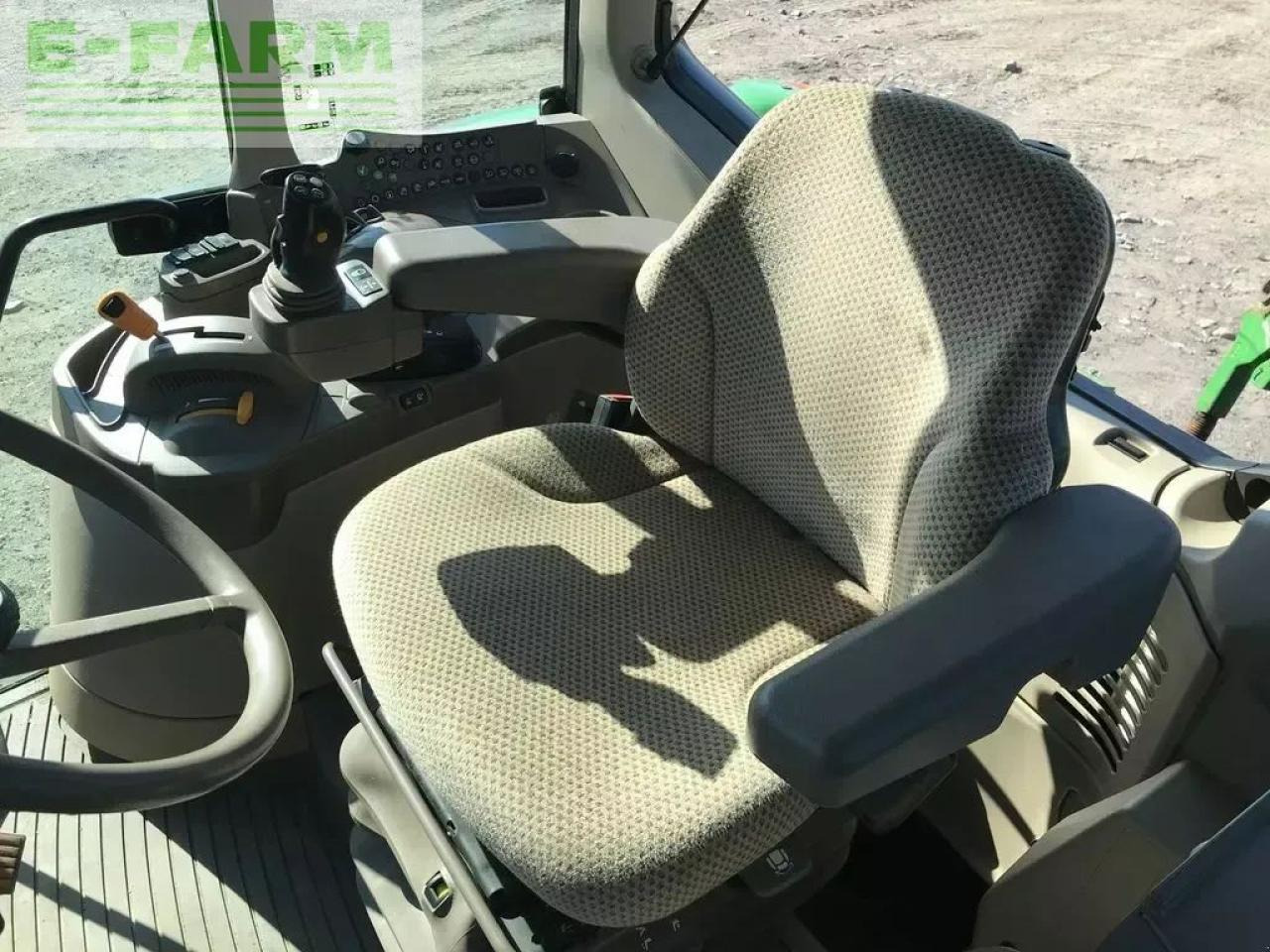 Tractor John Deere 6110 m autopower: foto 10 Tractor John Deere 6110 m autopower: foto 10