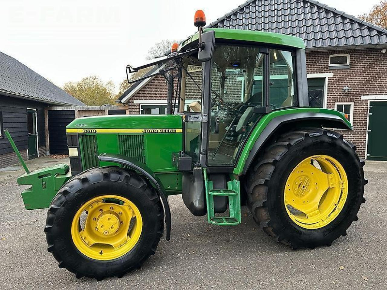 John Deere 6110 premium pq - Tractor: foto 2 John Deere 6110 premium pq - Tractor: foto 2